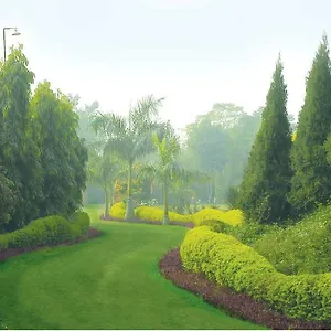 https://surjivan-resort.top-gurgaonhotels.com